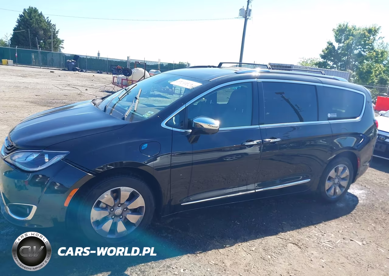 2019 Chrysler Pacifica Hybrid Limited VIN:2C4RC1N72KR508845 - 15