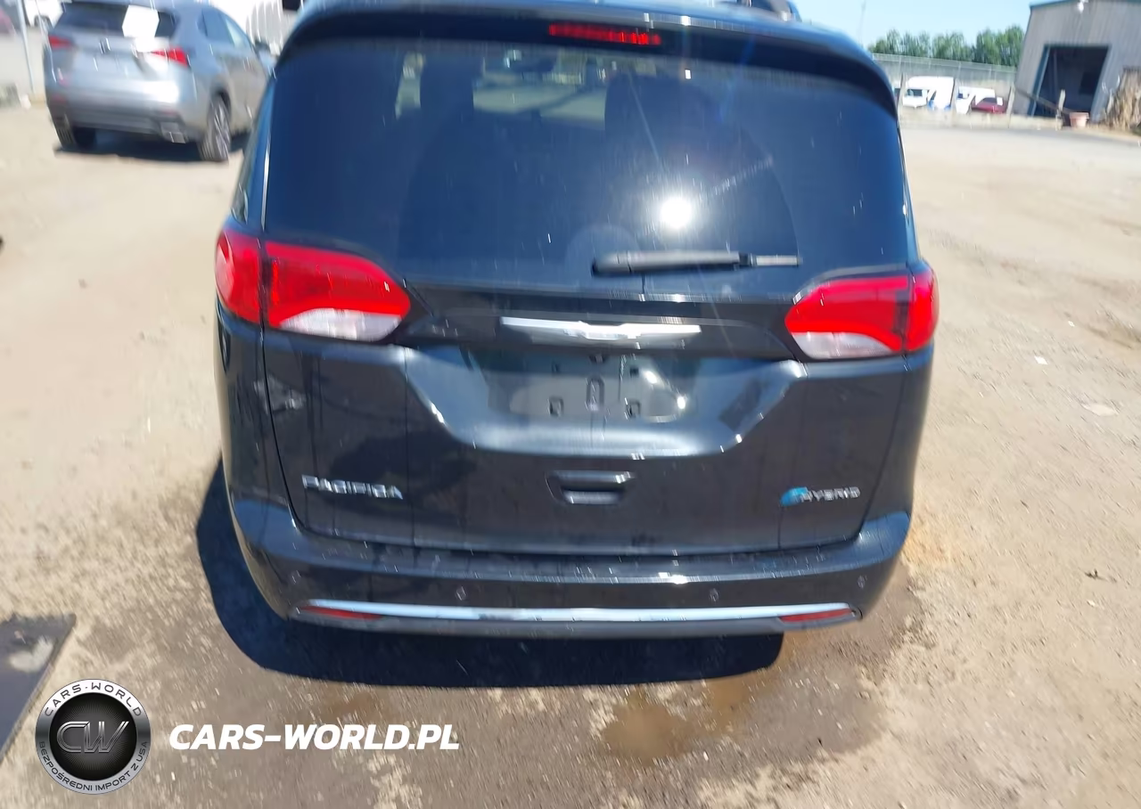 2019 Chrysler Pacifica Hybrid Limited VIN:2C4RC1N72KR508845 - 17