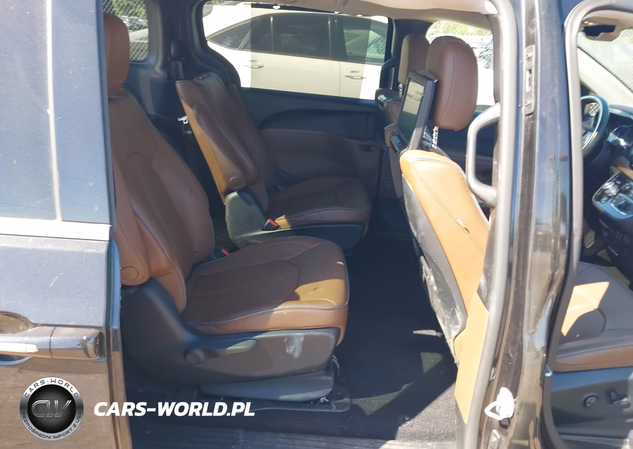 2019 Chrysler Pacifica Hybrid Limited VIN:2C4RC1N72KR508845 - 8
