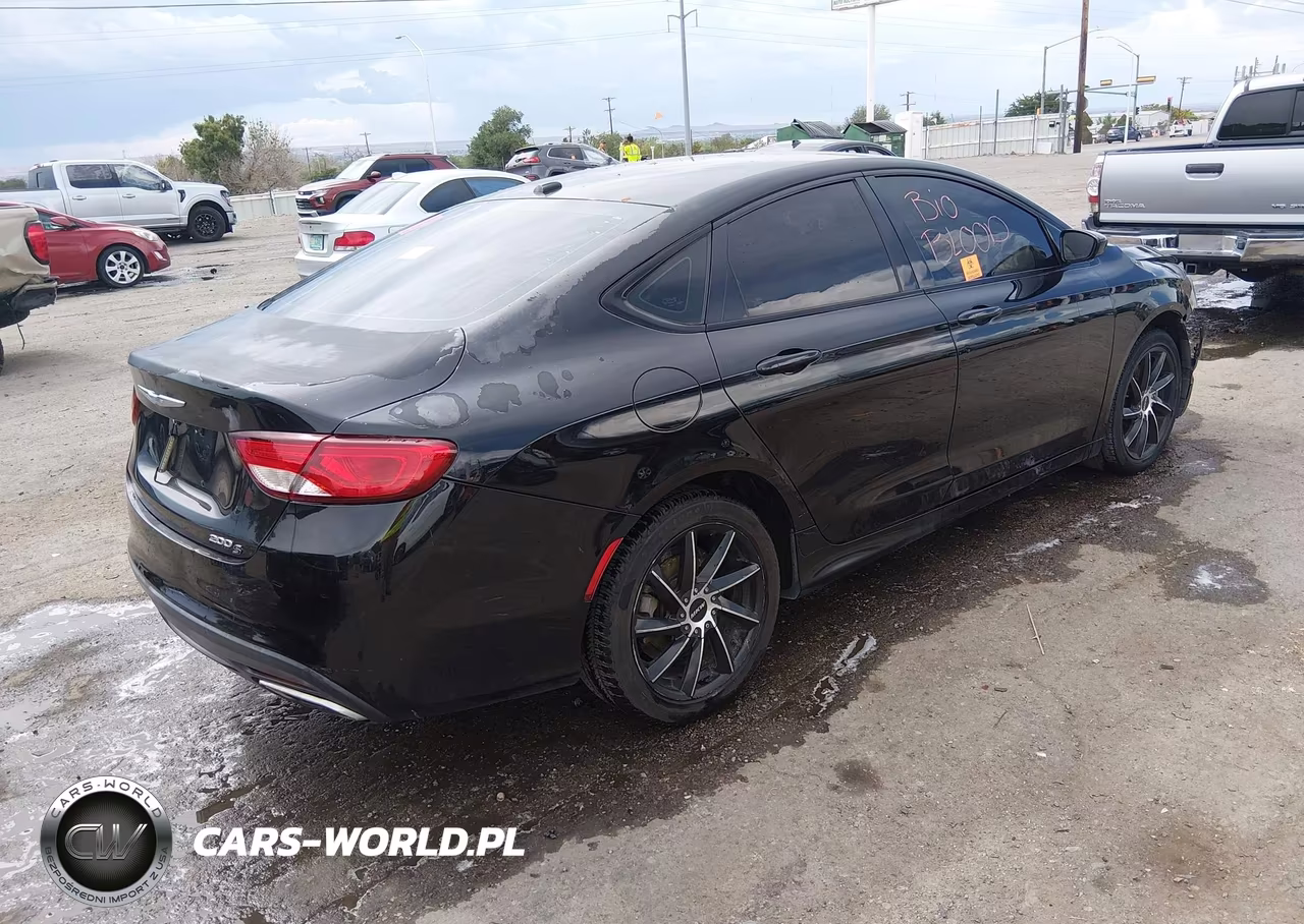2015 Chrysler 200 S VIN:1C3CCCBG7FN514931 - 4