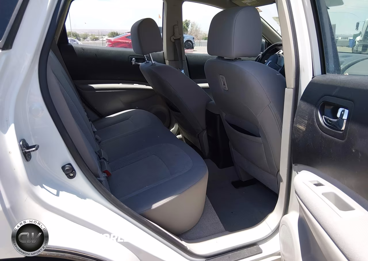 2011 Nissan Rogue S VIN:JN8AS5MV8BW272625 - 8