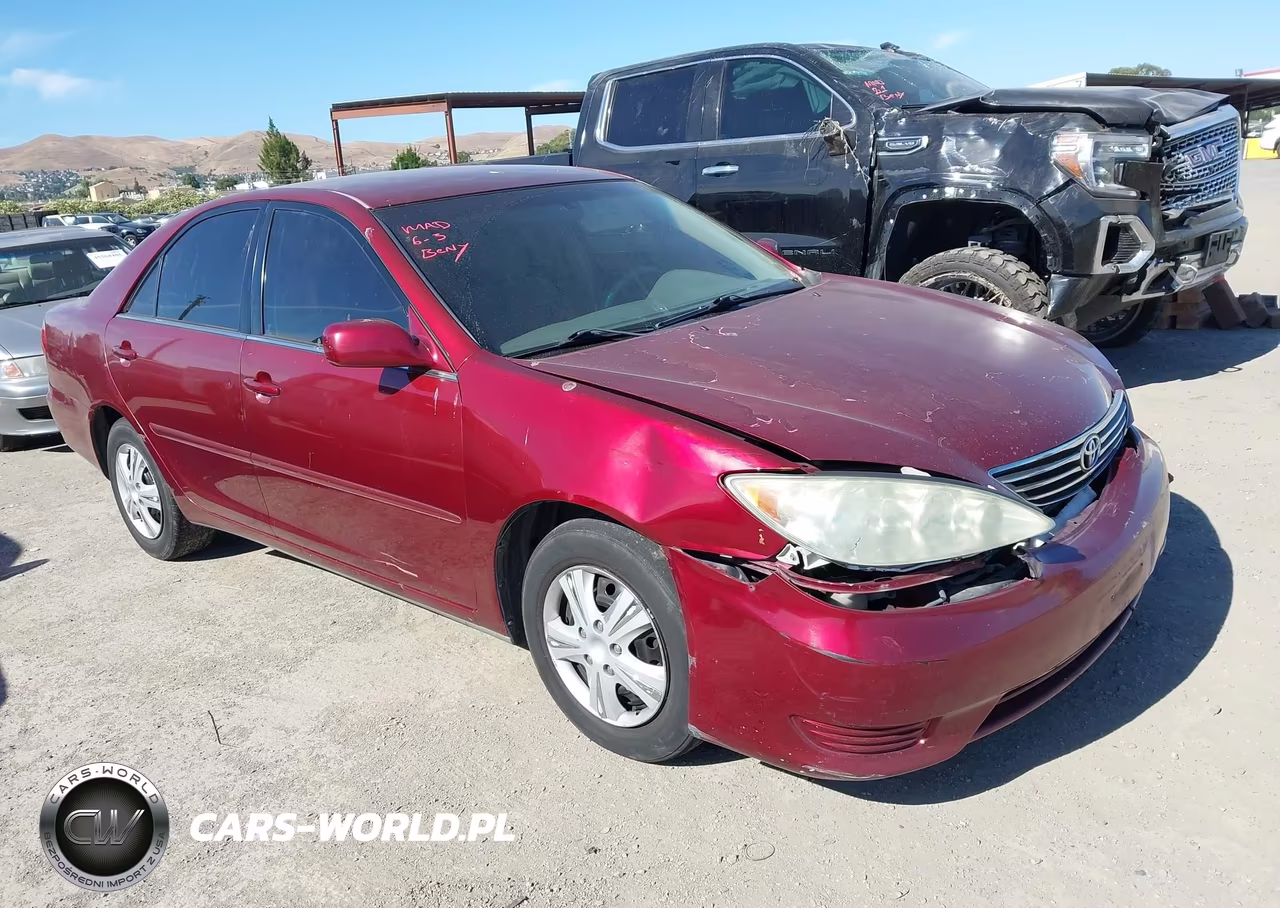 2005 Toyota Camry Le – zdjęcie 1 z 11