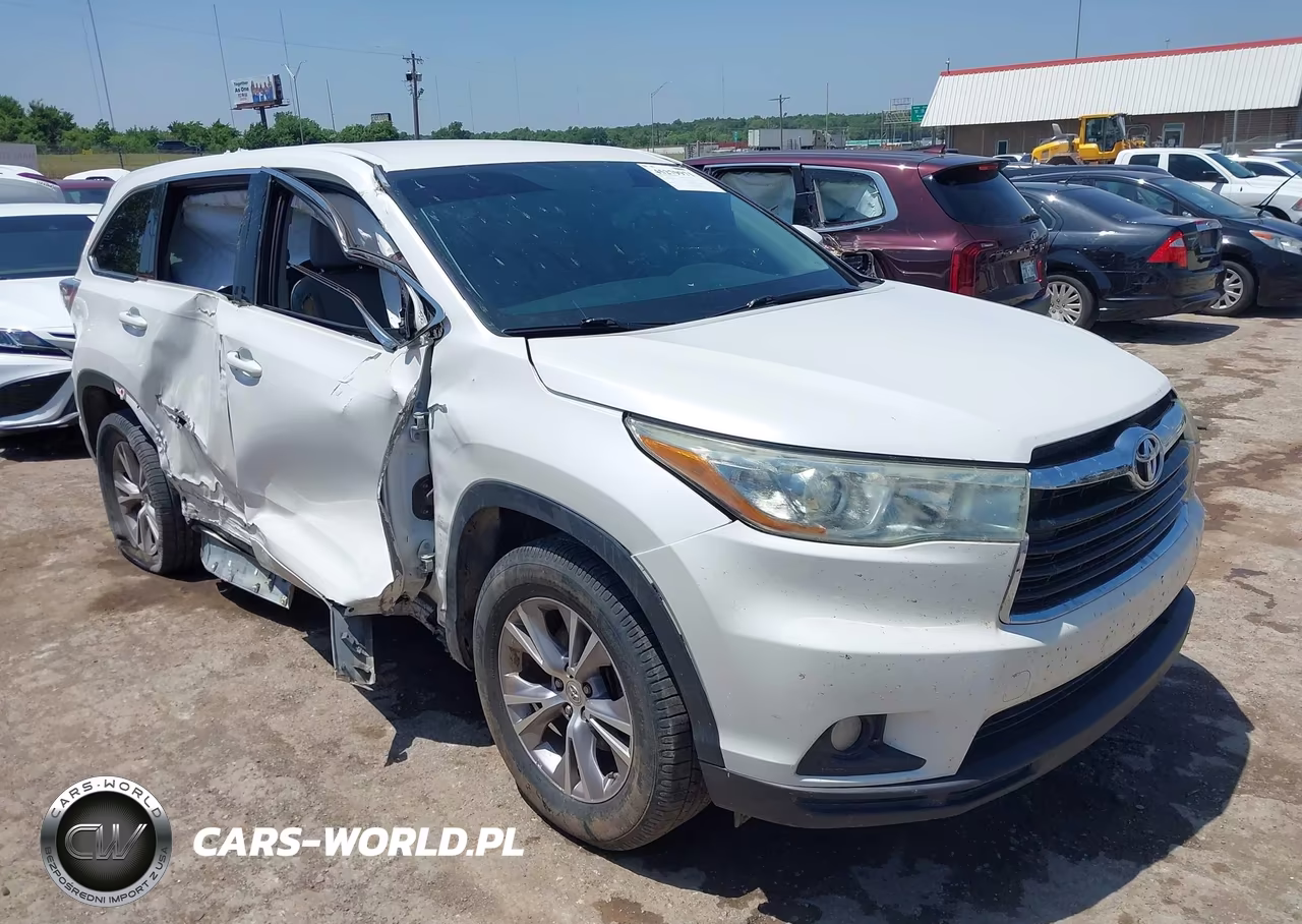 2015 Toyota Highlander Le Plus V6