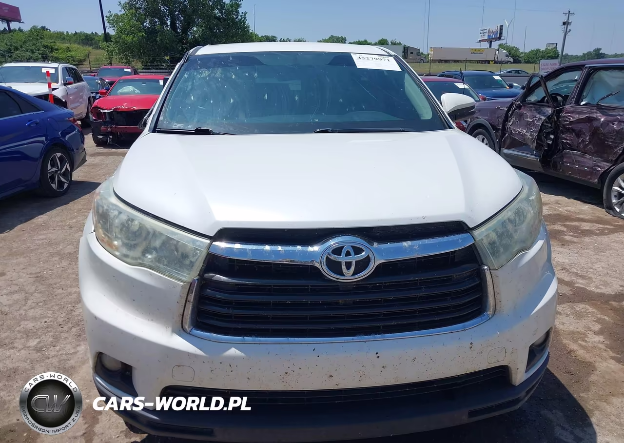 2015 Toyota Highlander Le Plus V6 VIN:5TDZKRFH3FS044034 - 12