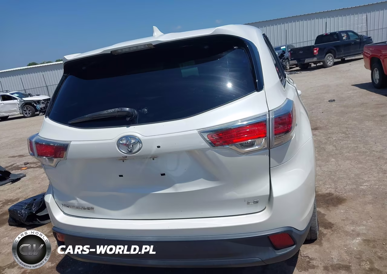 2015 Toyota Highlander Le Plus V6 VIN:5TDZKRFH3FS044034 - 16
