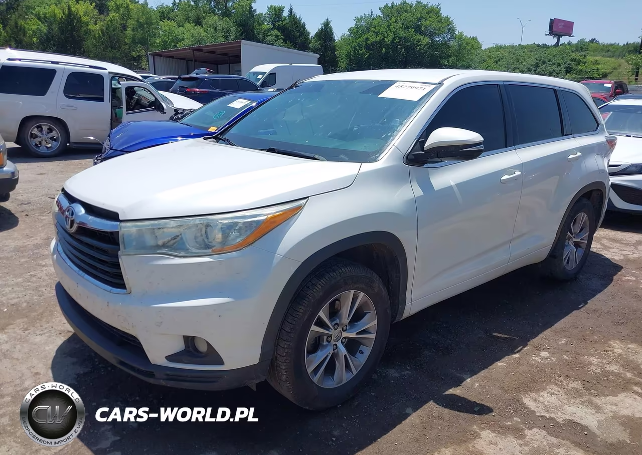 2015 Toyota Highlander Le Plus V6 VIN:5TDZKRFH3FS044034 - 2