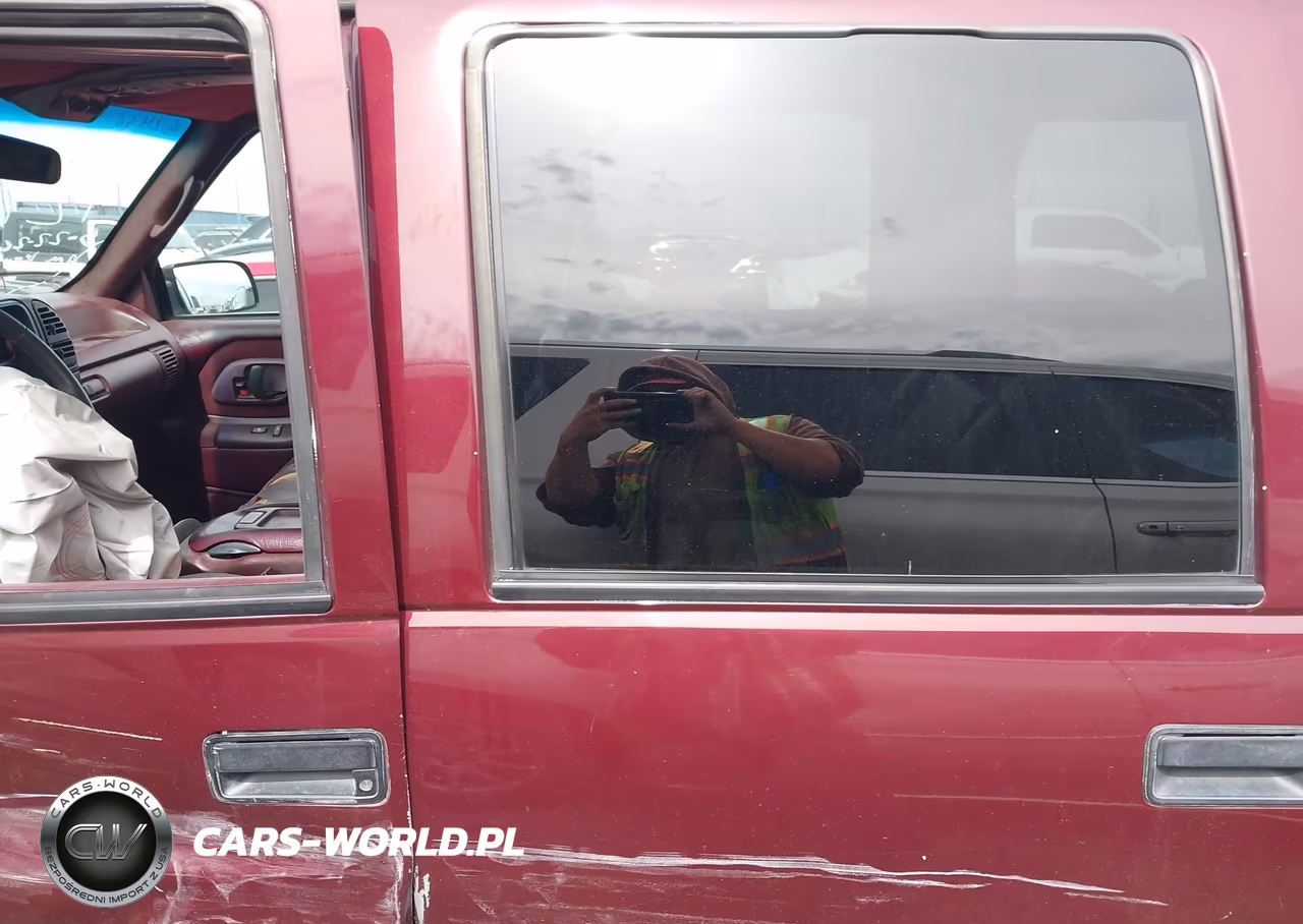 1995 Chevrolet Suburban K1500 VIN:1GNFK16K2SJ387299 - 14