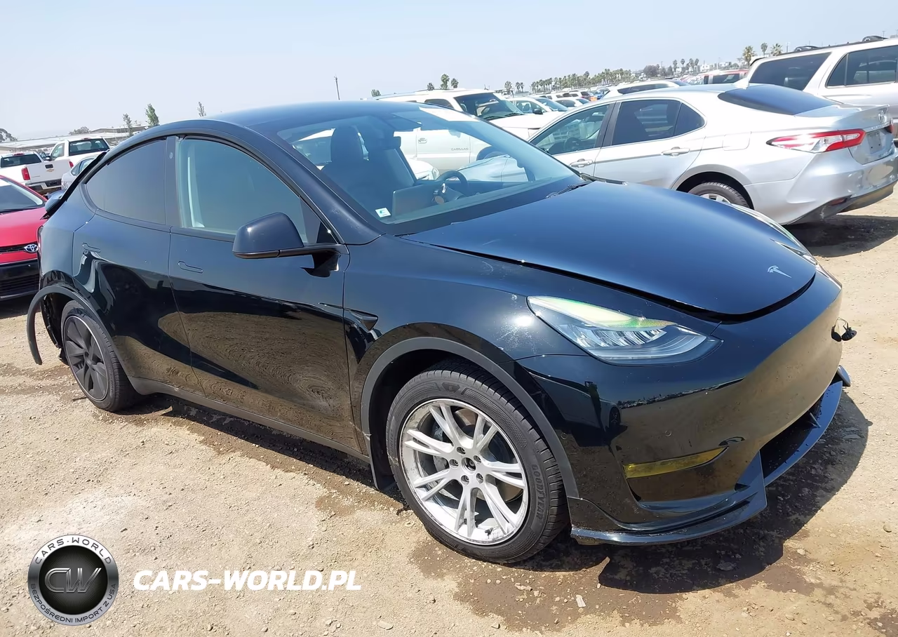 2022 Tesla Model Y Long Range Dual Motor All-Wheel Drive – zdjęcie 1 z 19