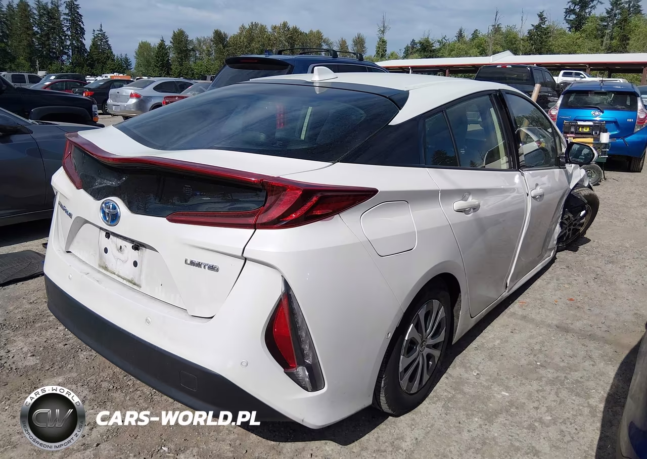 2020 Toyota Prius Prime Limited VIN:JTDKARFP9L3141120 - 4