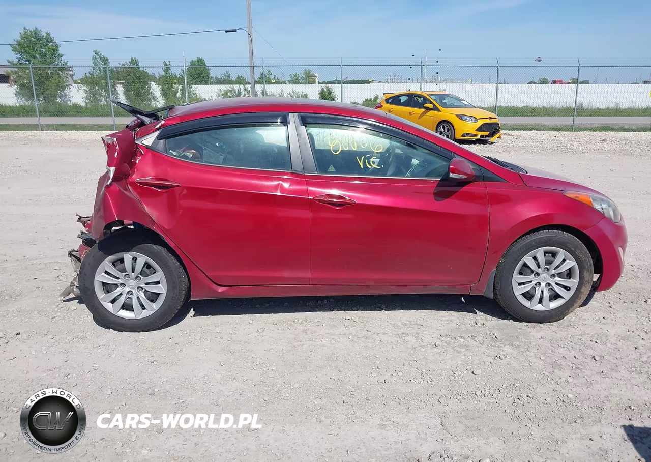 2013 Hyundai Elantra Limited VIN:KMHDH4AE4DU561260 - 14