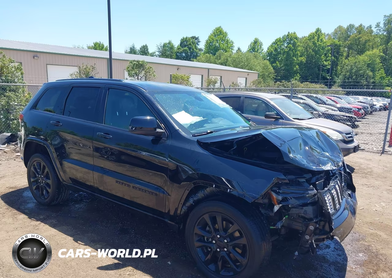 2021 Jeep Grand Cherokee Laredo X 4X4 – zdjęcie 1 z 17