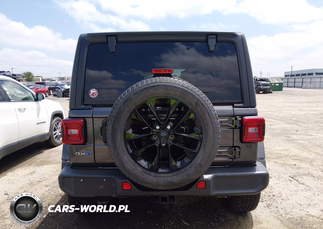 2021 Jeep Wrangler 4Xe Unlimited Sahara 4X4 VIN:1C4JJXP60MW773459 - 16