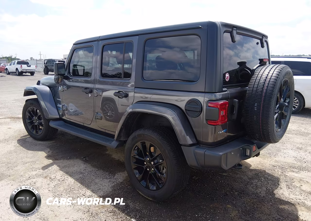 2021 Jeep Wrangler 4Xe Unlimited Sahara 4X4 VIN:1C4JJXP60MW773459 - 3