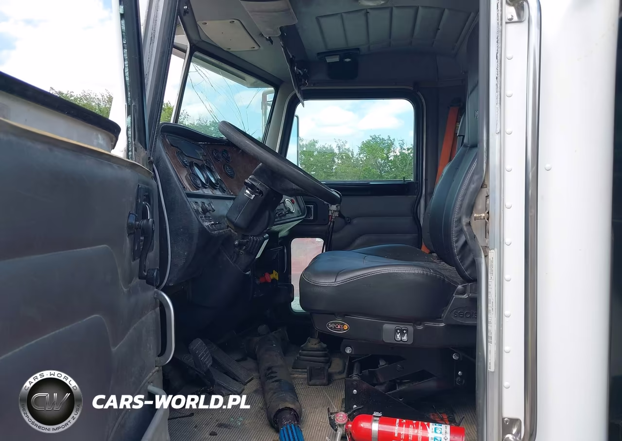 2005 Peterbilt 379 VIN:1XP5D49X35D872396 - 7