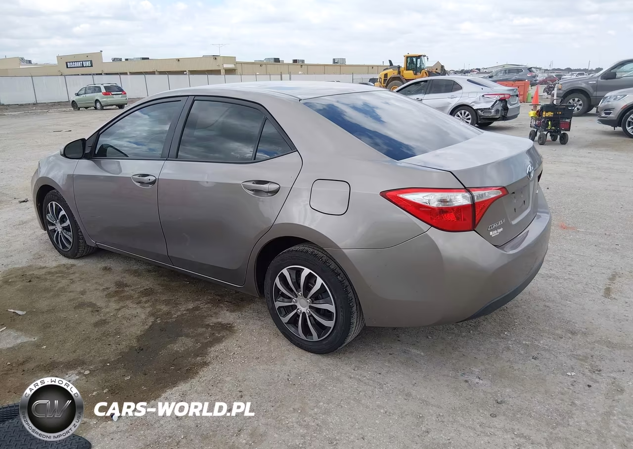 2016 Toyota Corolla Le VIN:2T1BURHE2GC523411 - 3