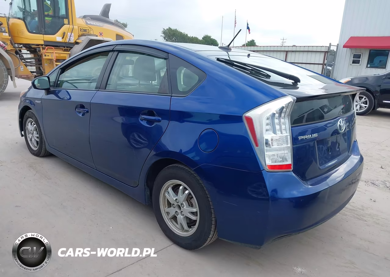 2011 Toyota Prius Two VIN:JTDKN3DU4B1403341 - 3