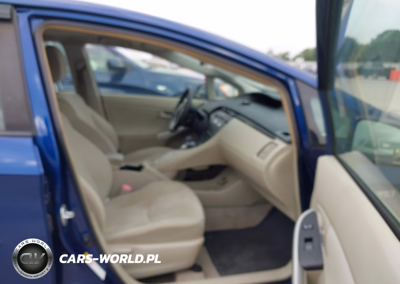 2011 Toyota Prius Two VIN:JTDKN3DU4B1403341 - 5