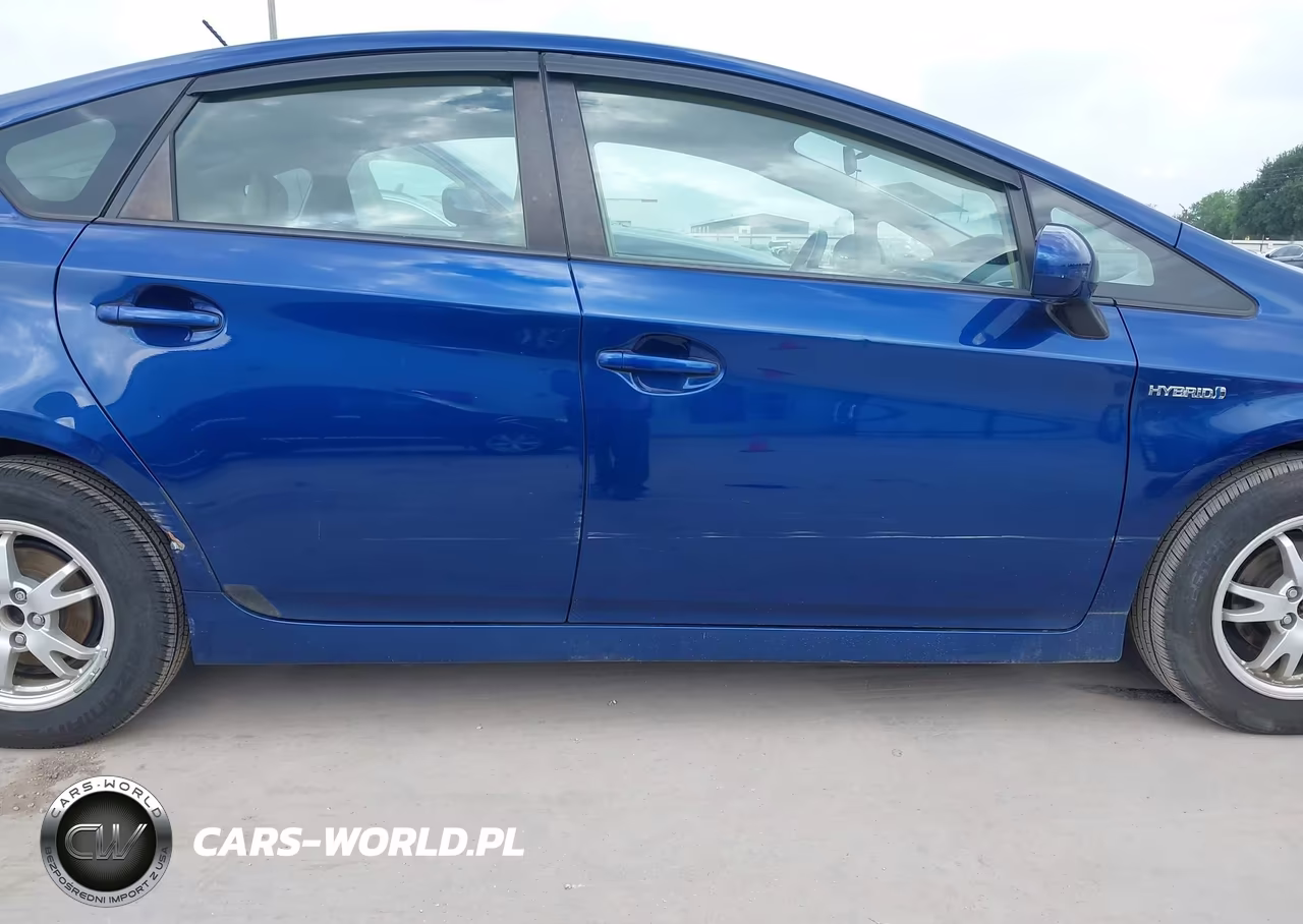 2011 Toyota Prius Two VIN:JTDKN3DU4B1403341 - 6
