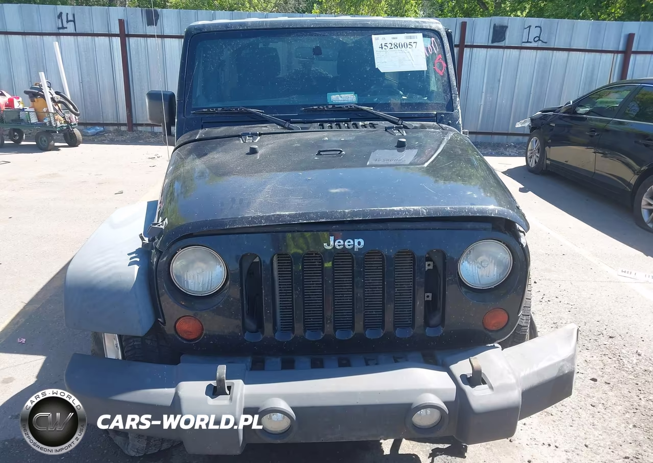 2012 Jeep Wrangler Unlimited Rubicon VIN:1C4BJWFG7CL157203 - 13