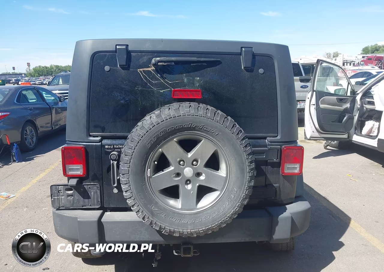 2012 Jeep Wrangler Unlimited Rubicon VIN:1C4BJWFG7CL157203 - 17