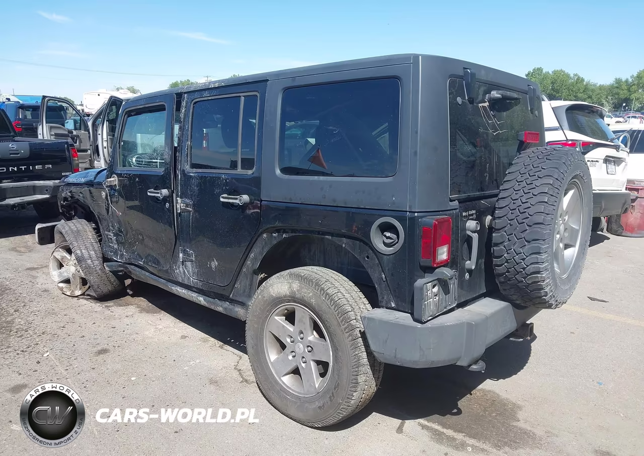 2012 Jeep Wrangler Unlimited Rubicon VIN:1C4BJWFG7CL157203 - 3