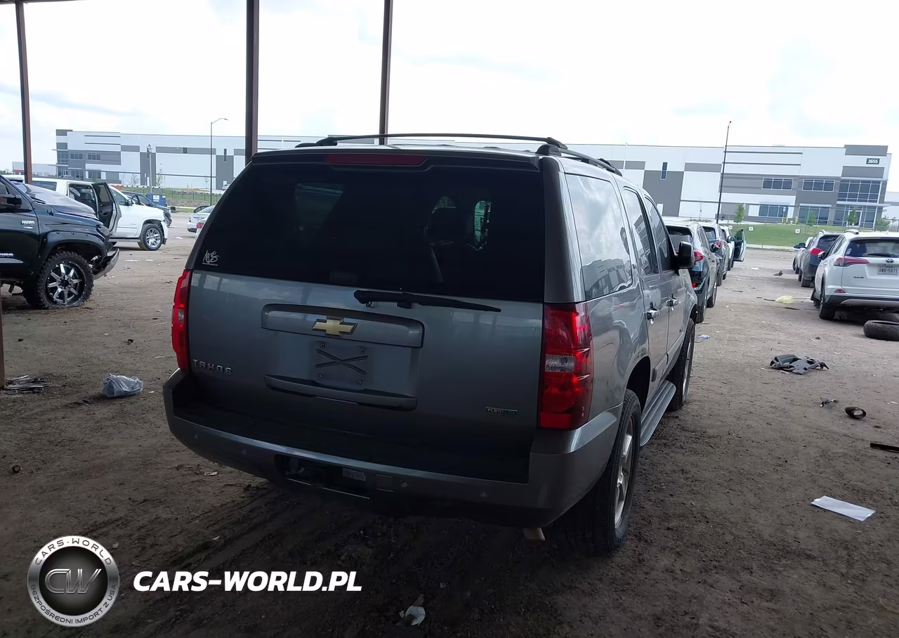 2007 Chevrolet Tahoe Ltz VIN:1GNFC13JX7R241508 - 4
