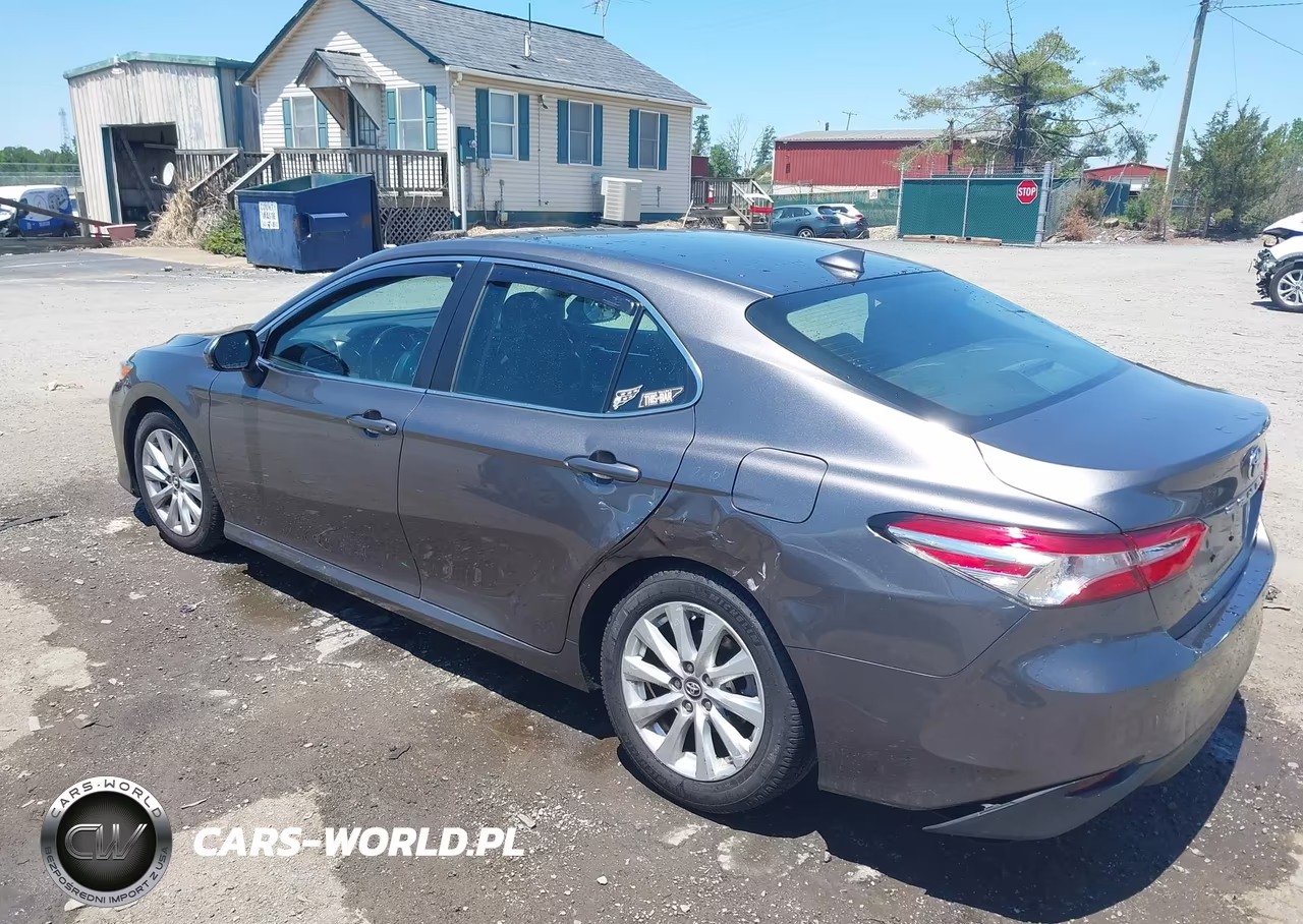 2019 Toyota Camry Le VIN:4T1B11HK2KU789874 - 3