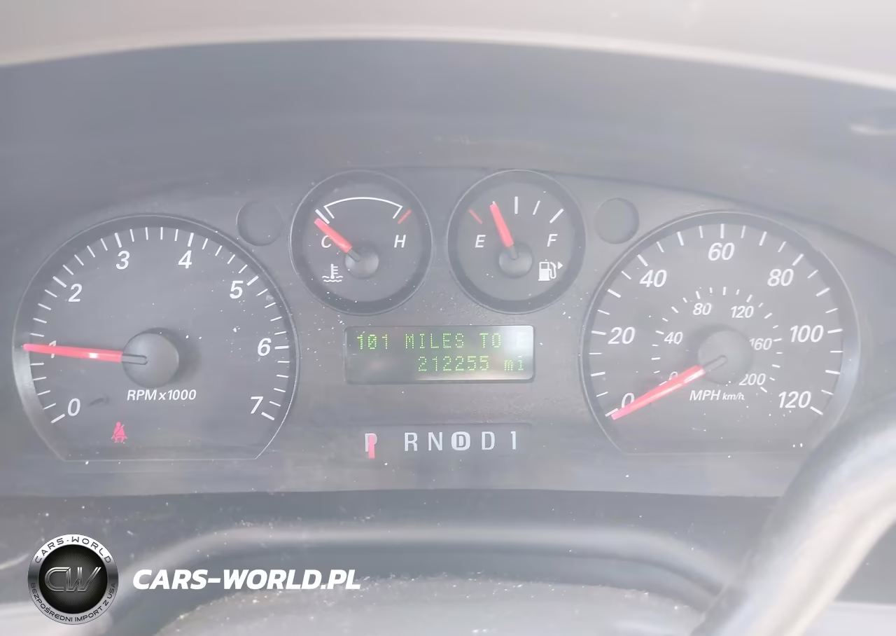 2007 Ford Taurus Se VIN:1FAFP53U27A132348 - 7