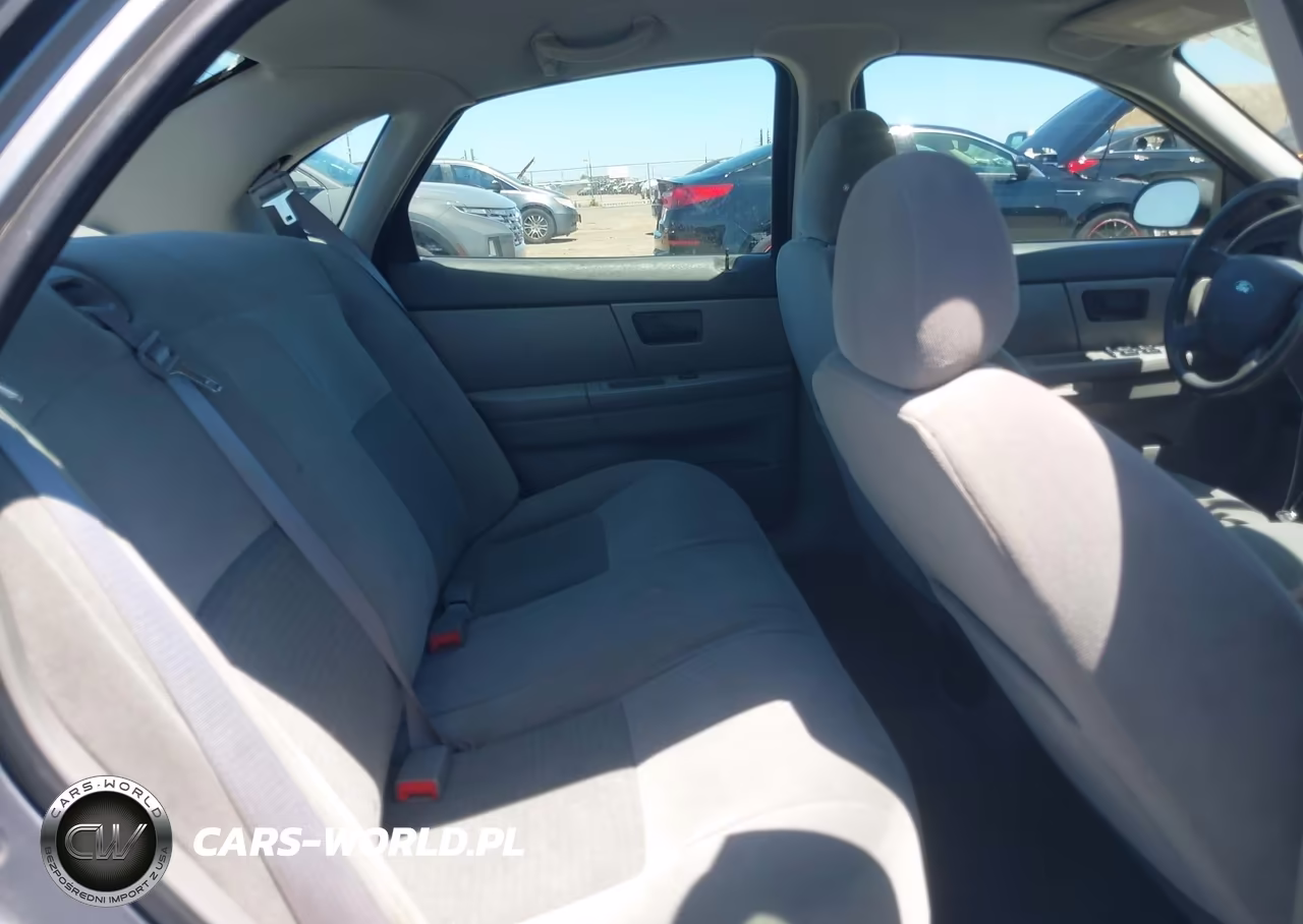 2007 Ford Taurus Se VIN:1FAFP53U27A132348 - 8