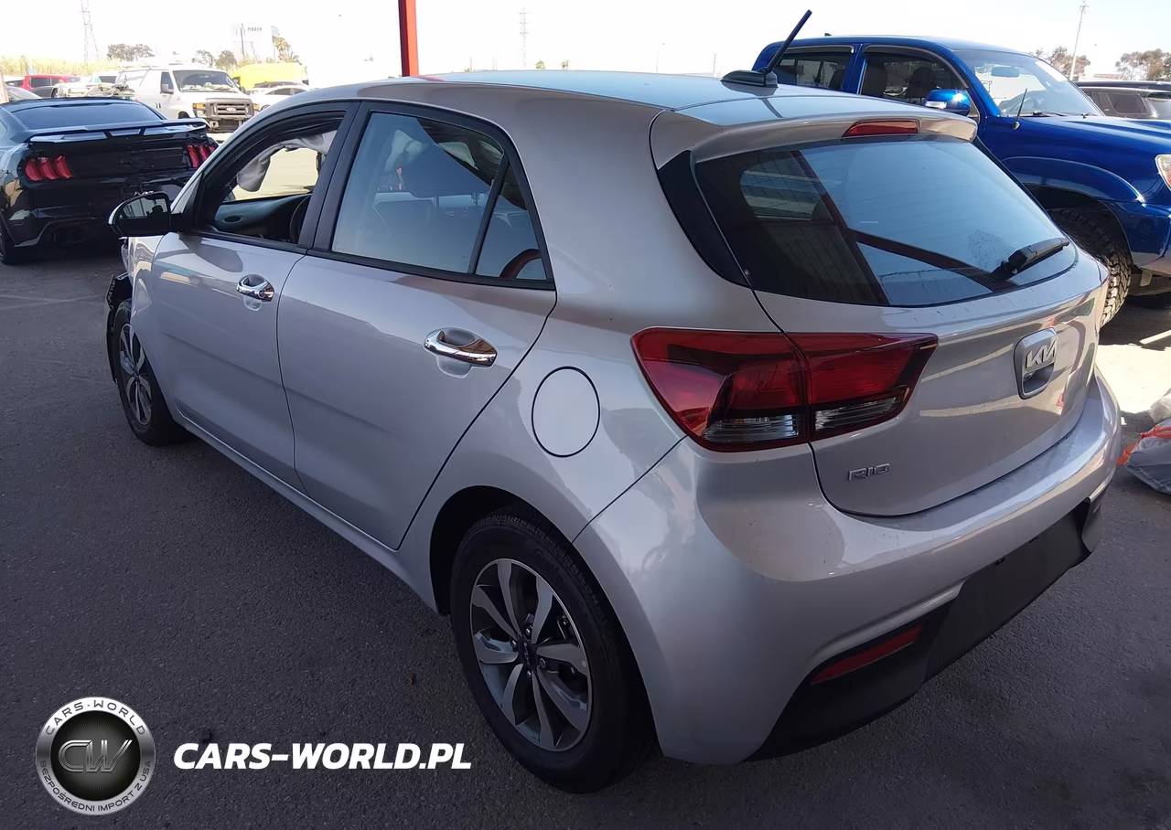 2023 Kia Rio 5-Door S VIN:3KPA25AD6PE575881 - 3