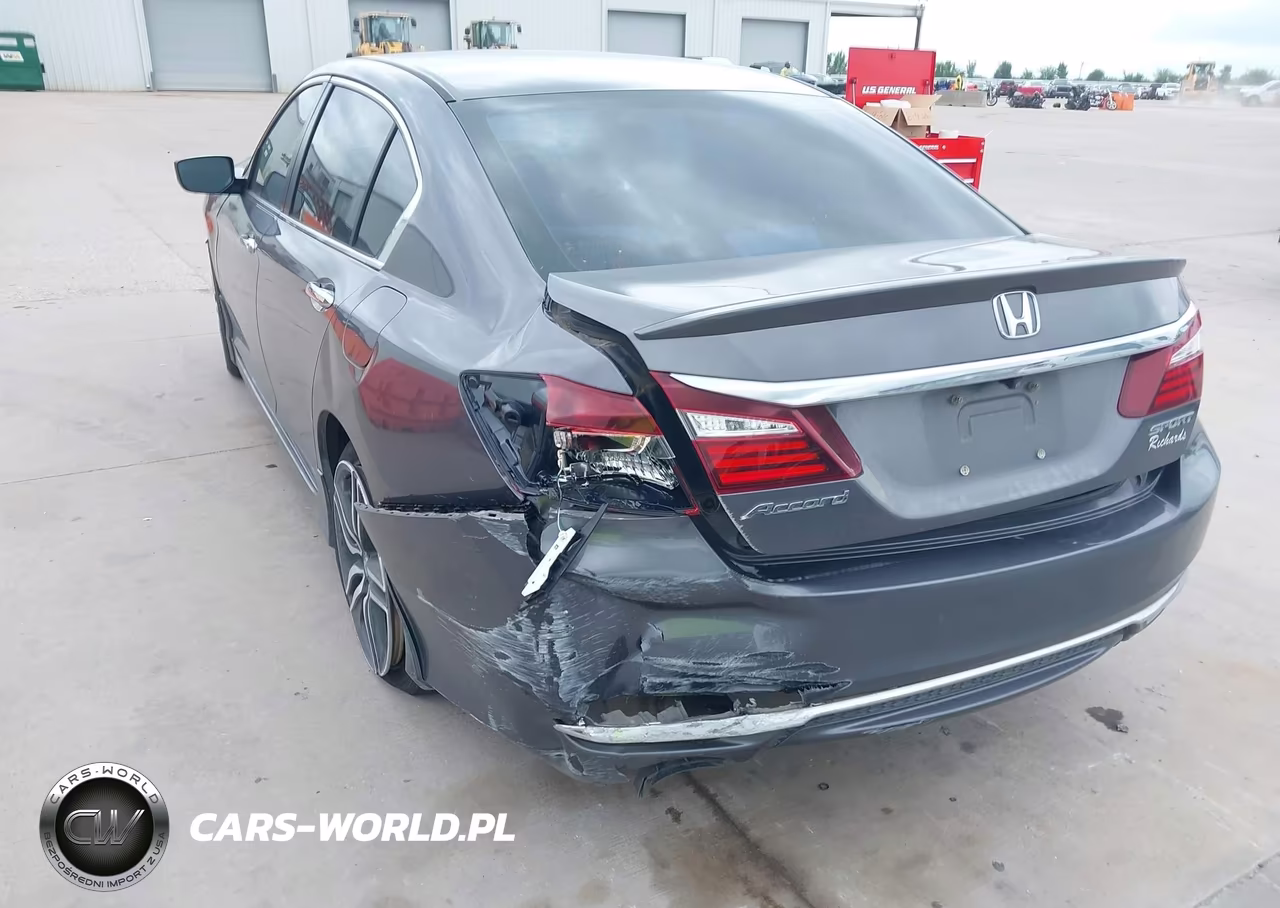 2017 Honda Accord Sport VIN:1HGCR2F5XHA030793 - 18