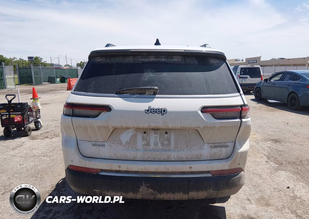 2023 Jeep Grand Cherokee L Laredo 4X4 VIN:1C4RJKAG4P8815180 - 16