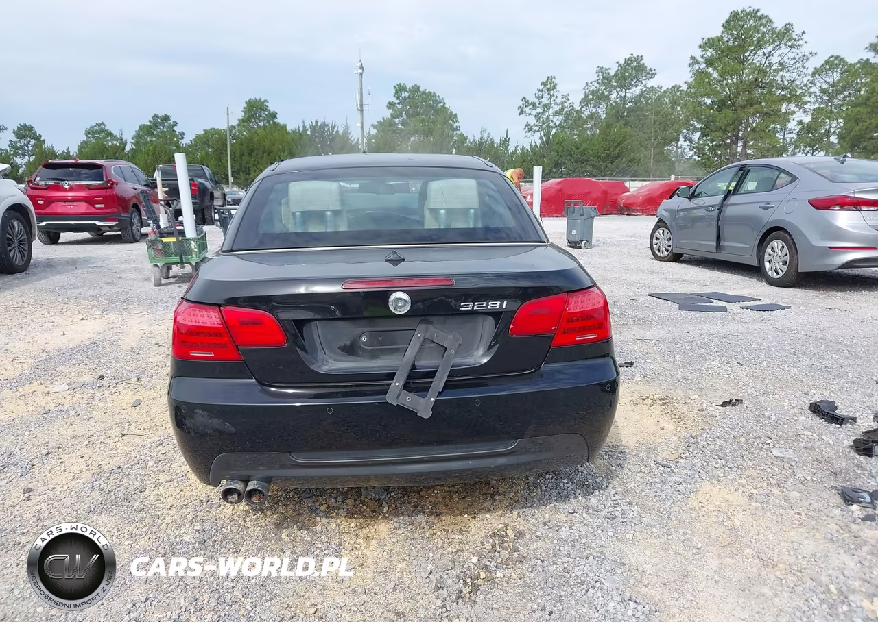 2013 BMW 328 I VIN:WBADW3C56DJ525621 - 17