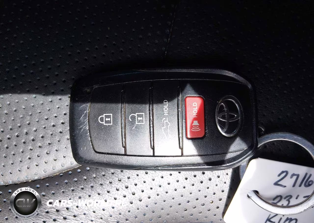 2023 Toyota Tundra Hybrid Platinum VIN:5TFNC5ECXPX003955 - 11