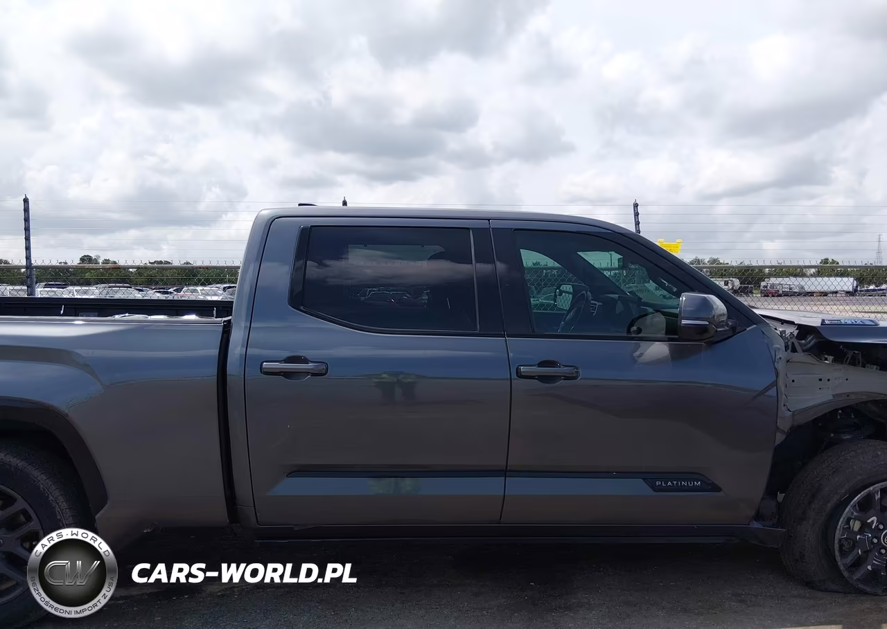 2023 Toyota Tundra Hybrid Platinum VIN:5TFNC5ECXPX003955 - 14