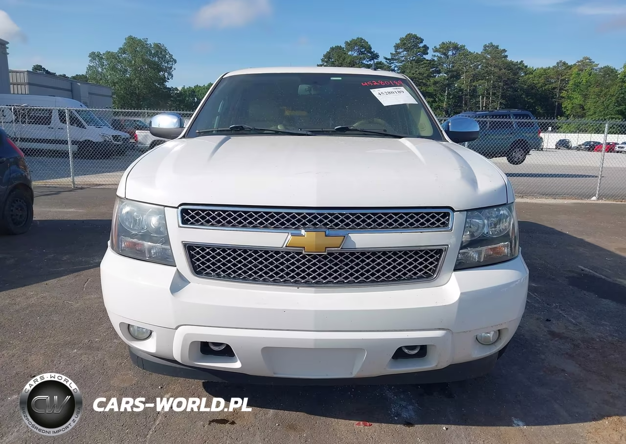2013 Chevrolet Suburban 1500 Lt VIN:1GNSCJE07DR323663 - 12