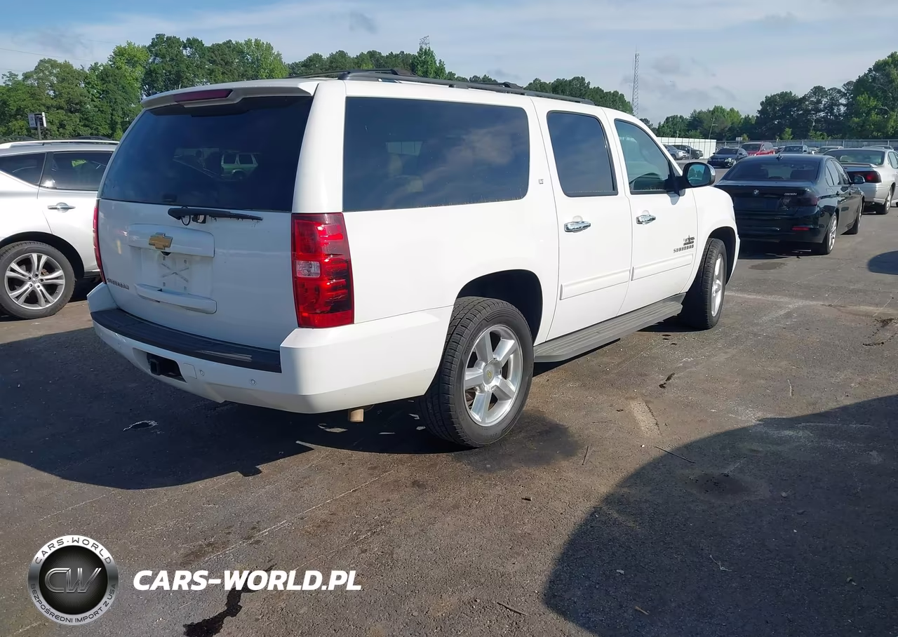 2013 Chevrolet Suburban 1500 Lt VIN:1GNSCJE07DR323663 - 4