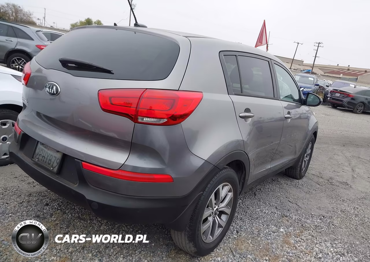 2015 Kia Sportage Lx VIN:KNDPB3AC6F7686113 - 4