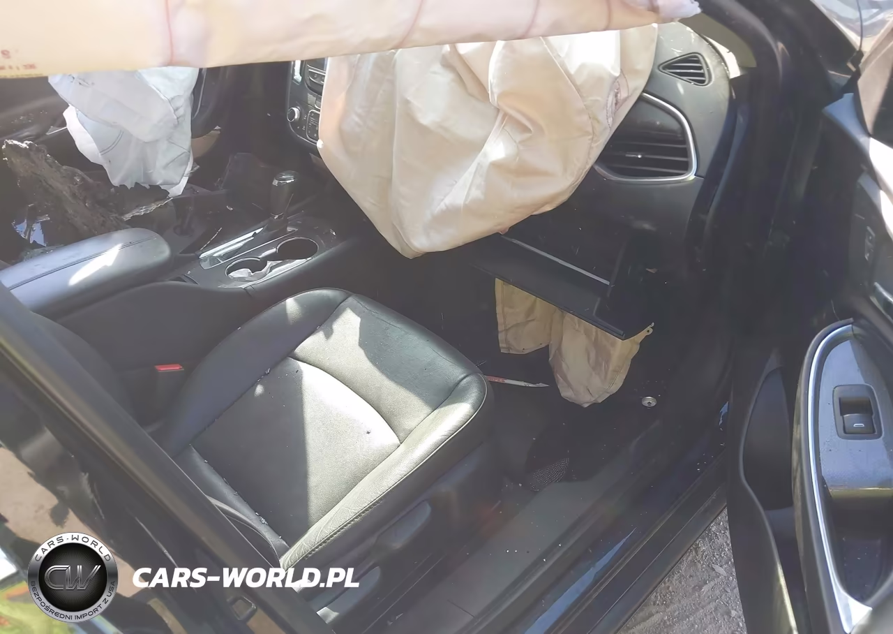 2019 Chevrolet Malibu Lt VIN:1G1ZD5ST7KF150700 - 5