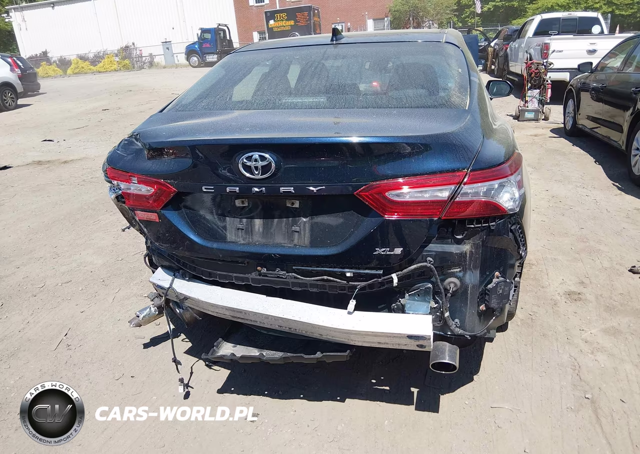 2018 Toyota Camry Xle V6 VIN:4T1BZ1HK7JU505744 - 16