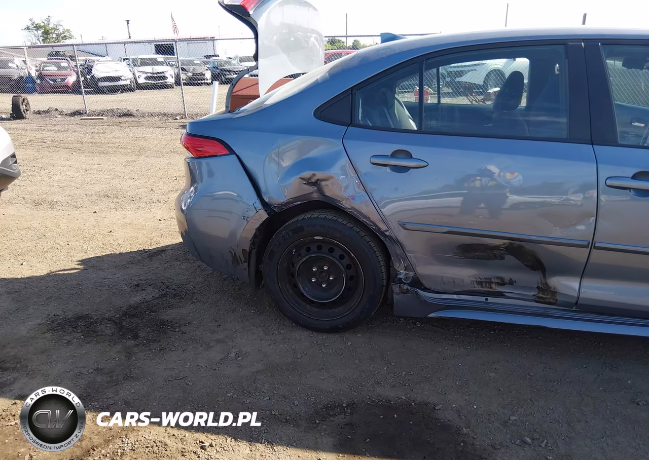 2020 Toyota Corolla Le VIN:5YFEPRAE5LP113517 - 6