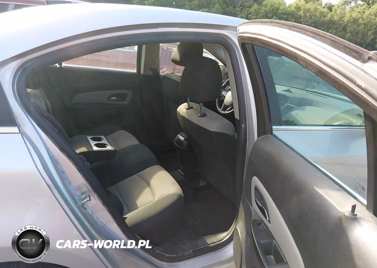 2012 Chevrolet Cruze Ls VIN:1G1PC5SHXC7151132 - 8