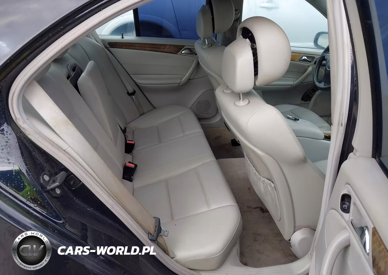 2007 Mercedes-Benz C 230 Sport VIN:WDBRF52H37F933659 - 8