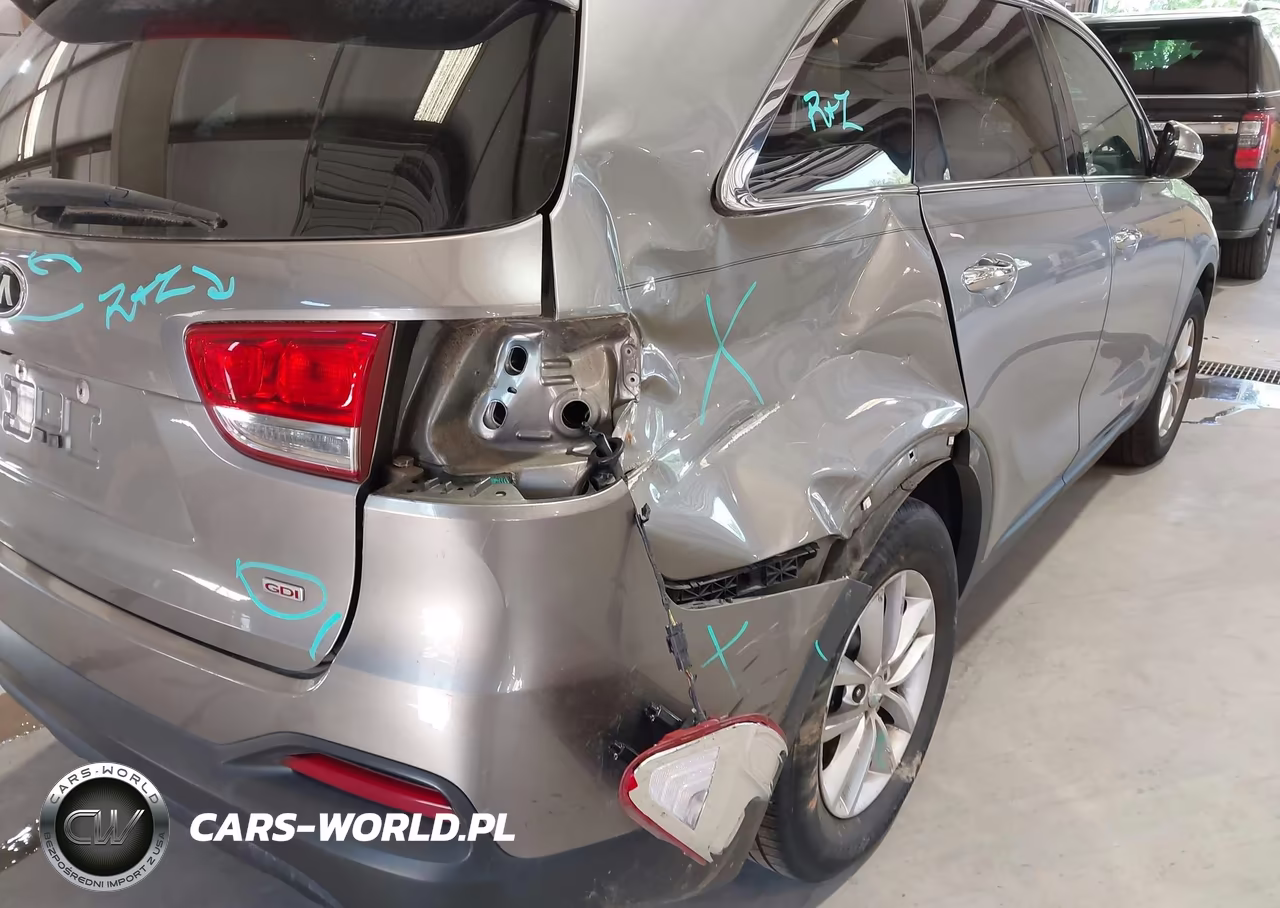 2018 Kia Sorento 2.4L Lx VIN:5XYPG4A32JG408831 - 17