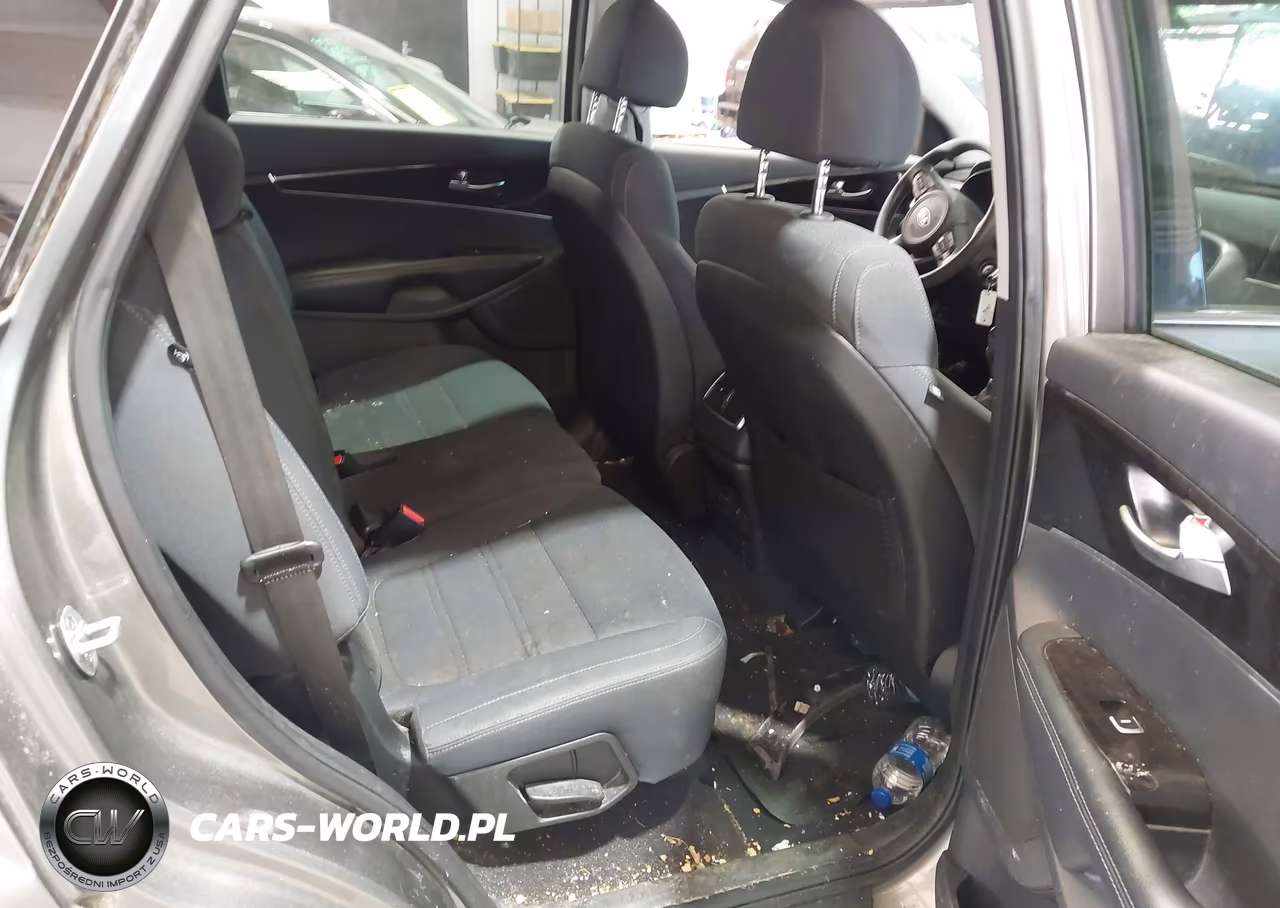 2018 Kia Sorento 2.4L Lx VIN:5XYPG4A32JG408831 - 8
