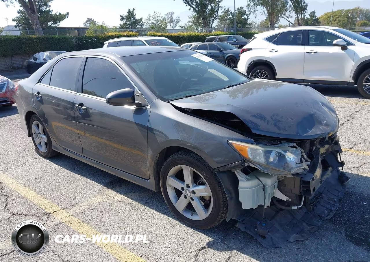 2012 Toyota Camry Se – zdjęcie 1 z 20