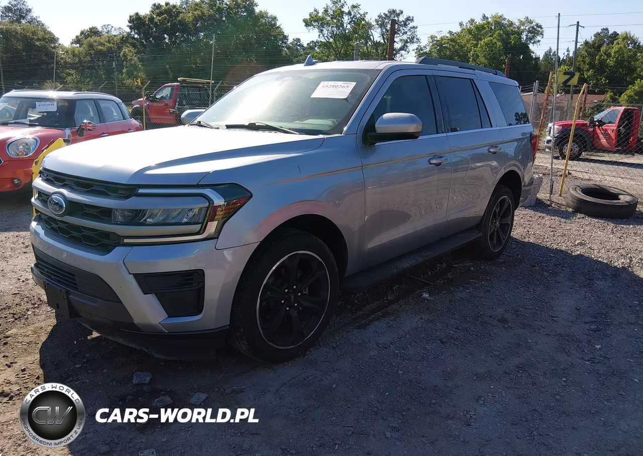2024 Ford Expedition Xlt VIN:1FMJU1H82REA21212 - 2