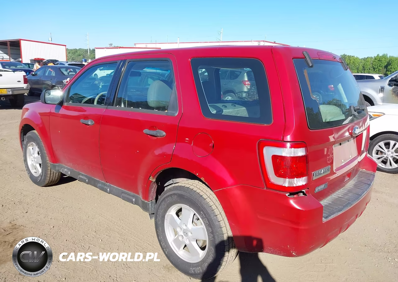 2010 Ford Escape Xls VIN:1FMCU9C72AKD30027 - 3