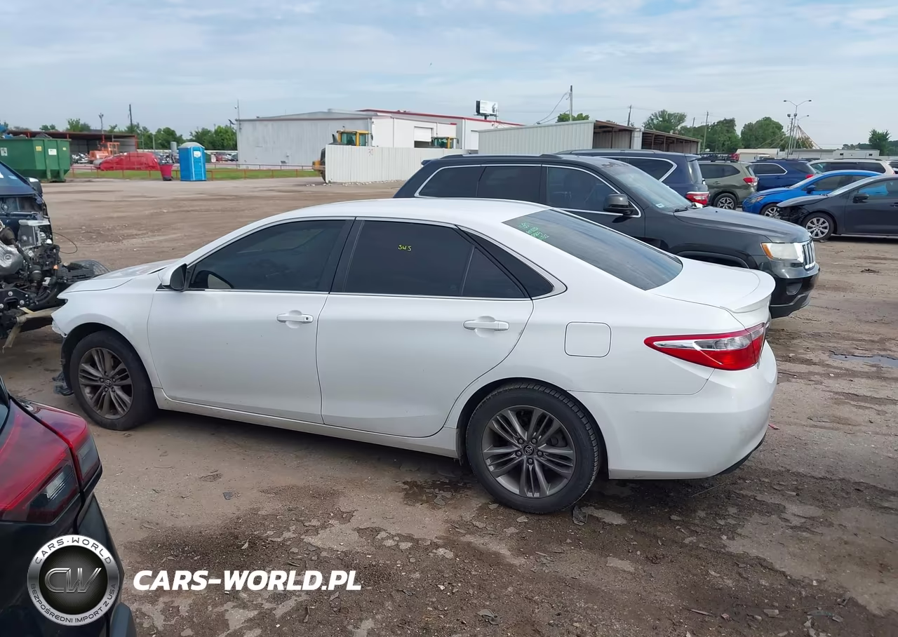 2017 Toyota Camry Se VIN:4T1BF1FK1HU812428 - 15