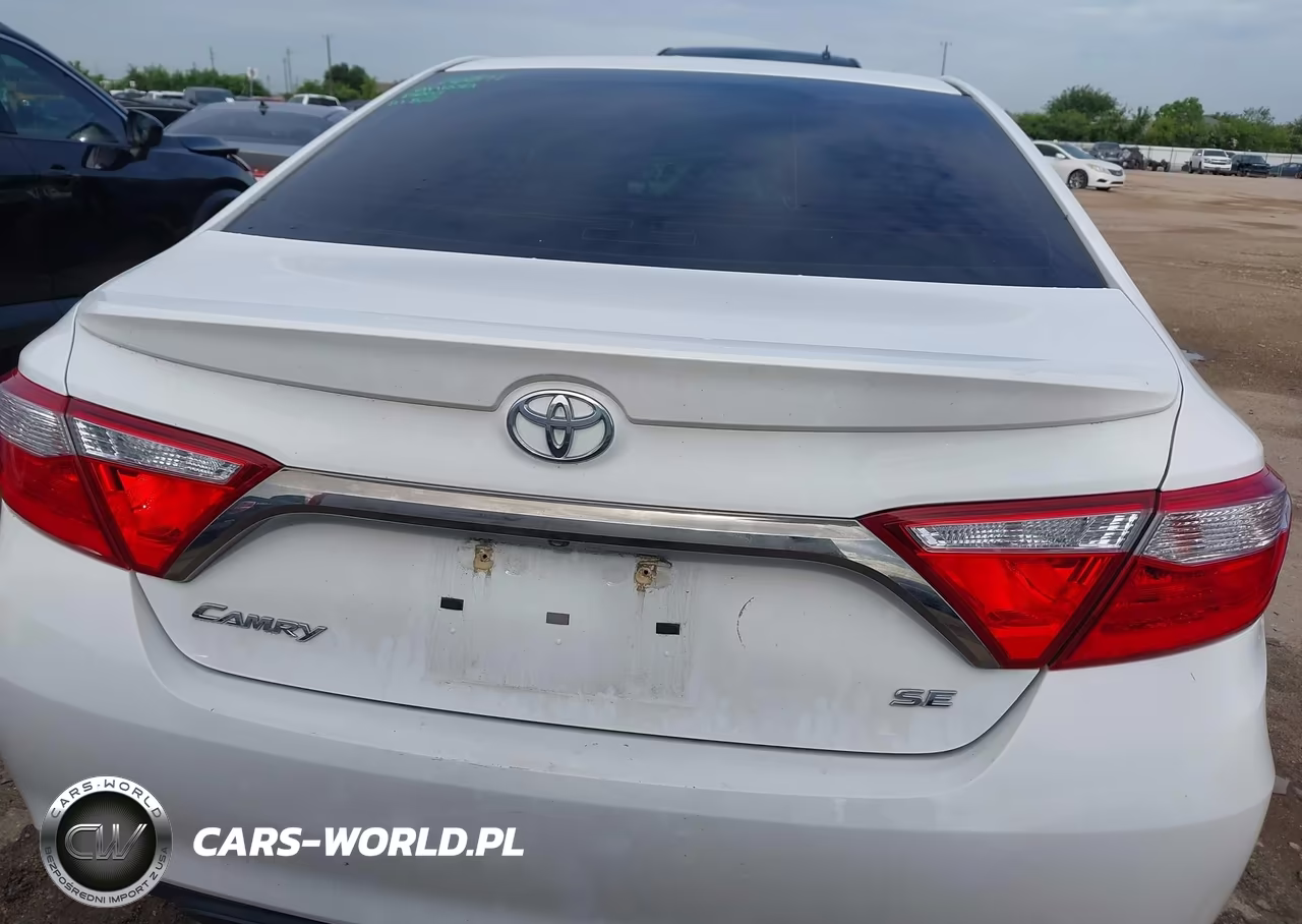 2017 Toyota Camry Se VIN:4T1BF1FK1HU812428 - 17